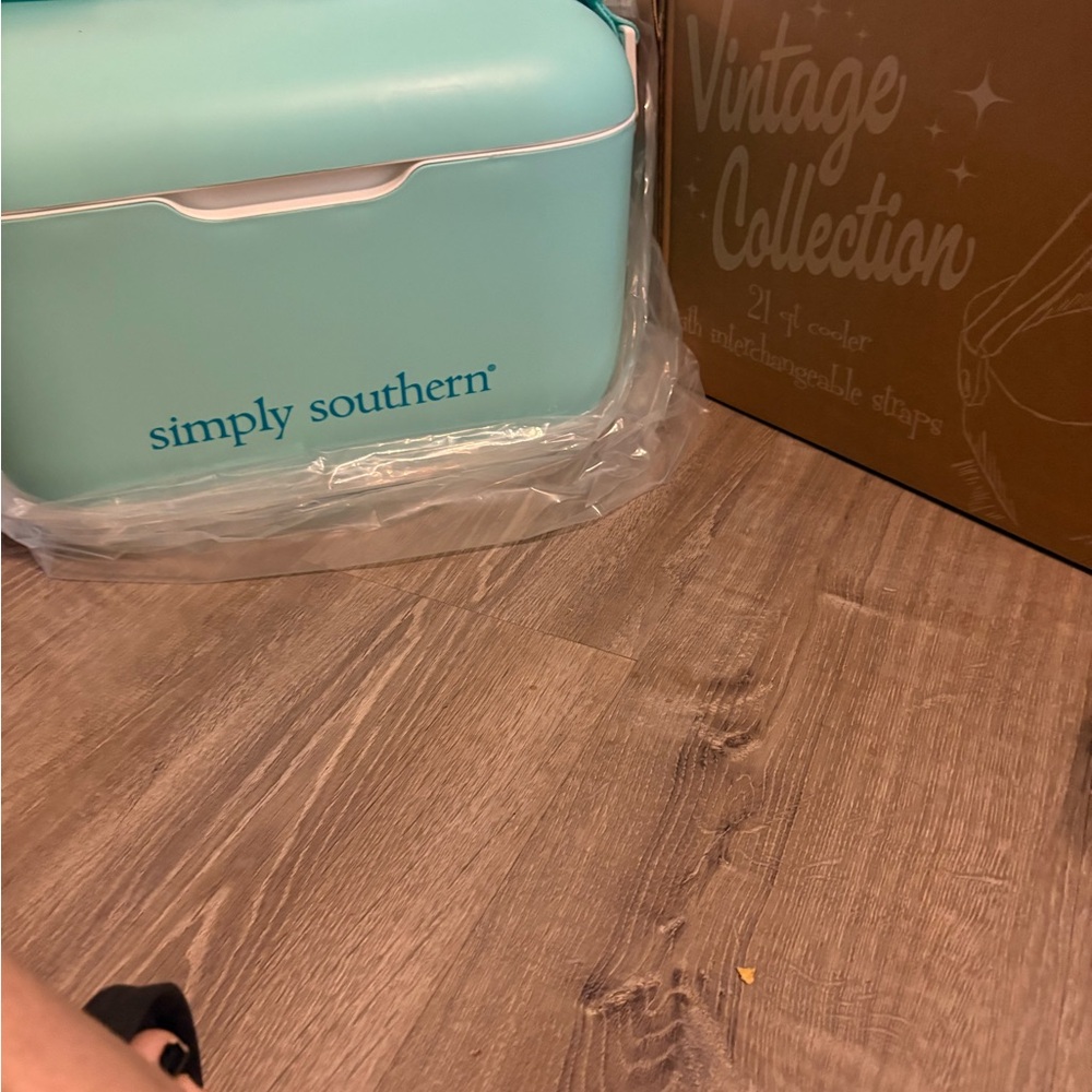 Simply Southern Blue Storage Containernew 21 qt simply southern cooler